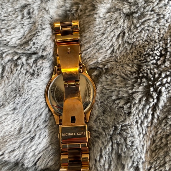 Michael Kors watch - Picture 4 of 15